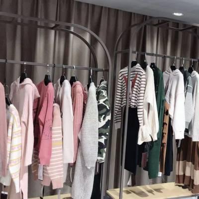 东莞市宇润服饰主营产品服装批发 服饰 男女所在地区广东
